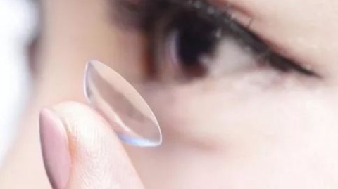 每天戴隐形眼镜？这份视力保护指南请收好