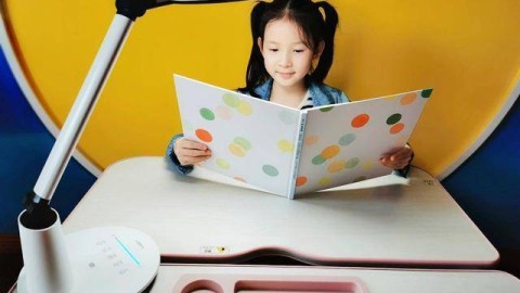选对台灯确实对保护视力、矫正用眼习惯很重要。以下是关键要点