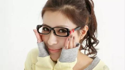 你的眼镜多久没换了？两年、三年，还是更久？很多人觉得，只要还能看清，眼镜就不用换。但真相是，眼镜和你一样，会老化、会疲劳，甚至可能悄悄伤害你的眼睛